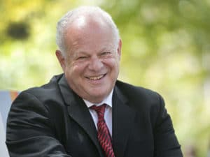 Portræt af Martin Seligman – grundlæggeren af positiv psykologi