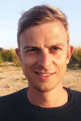 Underviser_280x400px_Allan Køster