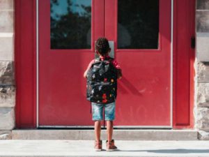 Skolefravær: Årsager, konsekvenser og løsninger for fagprofessionelle